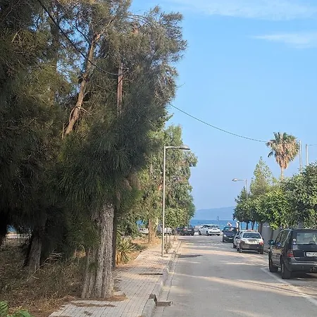 Λευτέρης Villa Isthmia Exterior photo